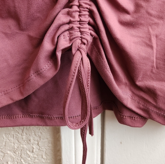 NWT CAPELLA - Ruched front LS Top - Picture 5 of 7